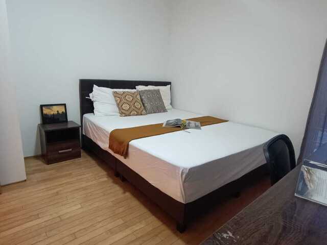 2 Bedroom , 3 bathroom with a Pocket Single room, Walk to Orchard,Grab.