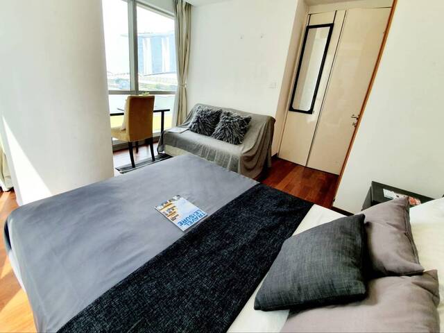 CBD Location , Big Marina Bay Sands View Queen Common Room