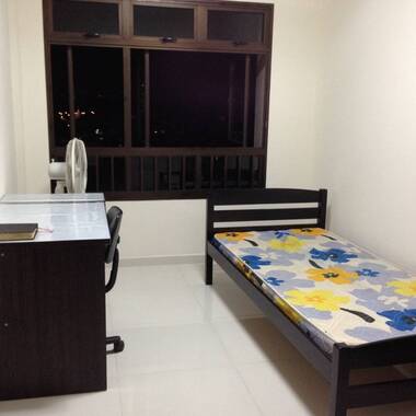 š Single Bedroom with Private Bathroom for Female Tenant š