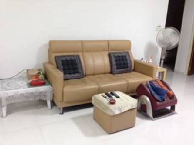 🌟 Single Bedroom with Private Bathroom for Female Tenant 🌟