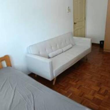 Common room at 12 Lorong 14 geylang for rent! Aircon wifi!