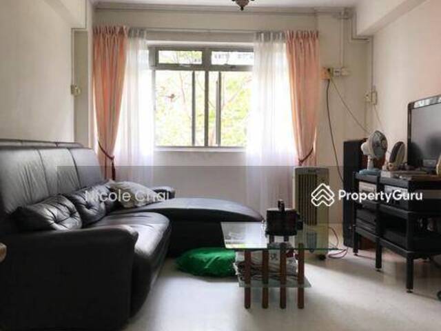 Blk 161 Mei Ling - $800 for 1 lady (Aircon) - 5 mins walk Queenstown MRT