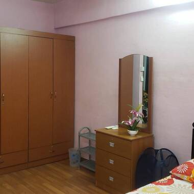 Blk 251 Jurong East - indian owner - $1000 (aircon + wifi)