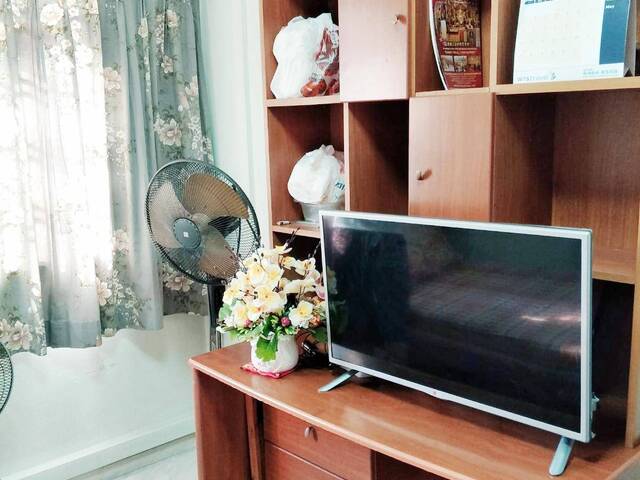 Blk 317 Sembawang - $600 for 1 lady (WiFi) corner unit