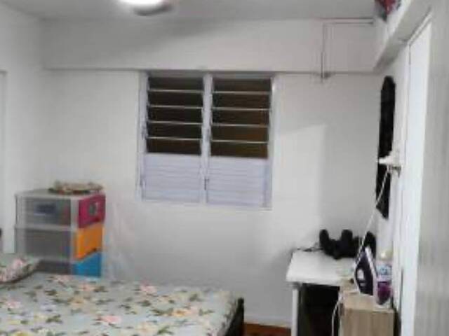 Common room at 463 Ang Mo Kio Avenue 10 for rent! Aircon wifi!
