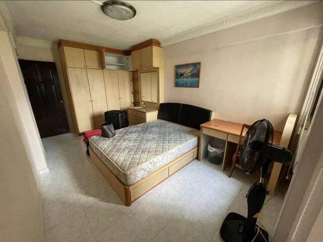 Master room @ 343 Clementi - $1400 for couple