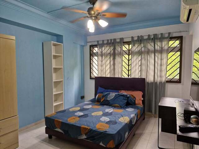 Common Room for Rental near by yew tee MRT.