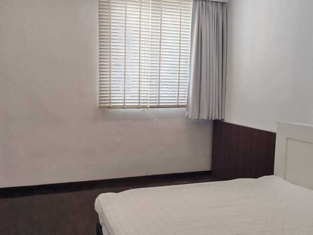 ** Cozy en-suit room *** co living environment