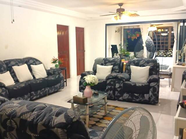 Common Room for rent at Blk 758 Choa Chu Kang North 5. (Single Pax Only) NO AGENT FEE