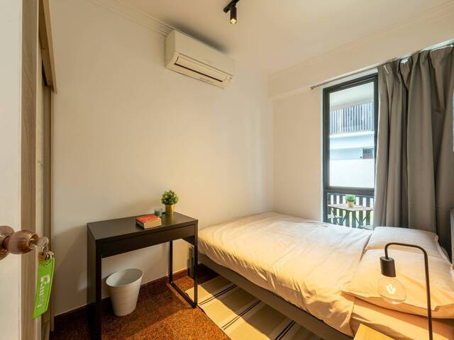 Room for rent - Standard at Casa Mia Coliving Seraya Lodge