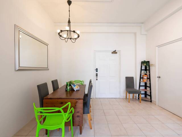 Room for rent - Piccola at Casa Mia Coliving St. Martin’s Apartment