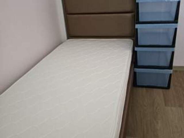 Common room at 241 jurong east street 24 for rent! Aircon wifi!