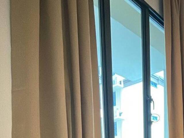All female tenants/no landlord next to MRT station