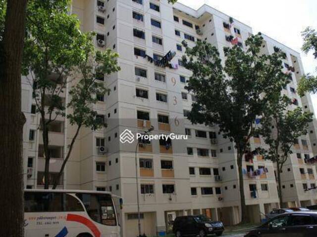 Master Room for rent at Blk 936 Jurong West Street 91. (Single Pax Only) NO AGENT FEE