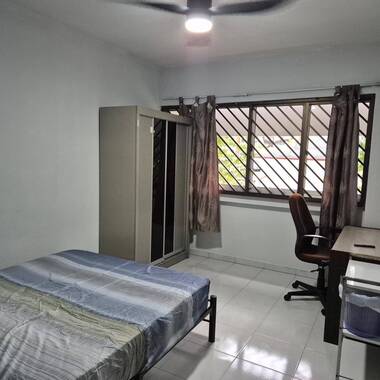 Common room at 250 kim keat link for rent! Wifi available!
