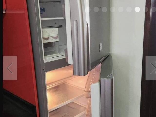 Common room, light cooking, near MRT, near Lot 1 Shopping Mall, new Aircon, new Mattress and more..