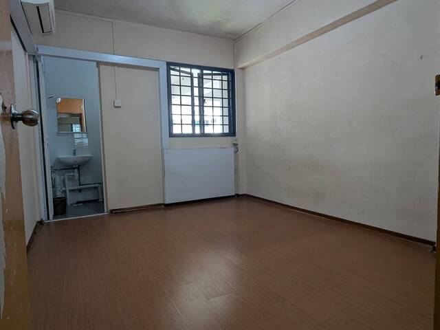 Great Location. Move-in ready