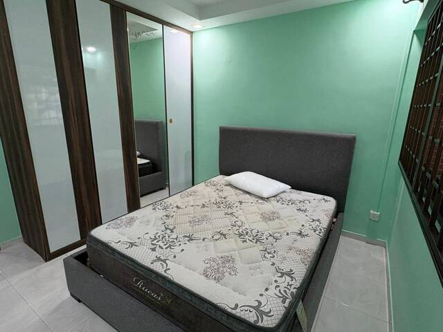 2 Common Rooms Available @ 444 Choa Chu Kang Ave 4 (No Agent Fee)