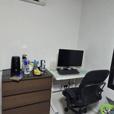 Common room 5 mins walk to redhill mrt