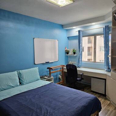 Common room at Melville Park for rent! Aircon wifi!