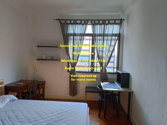 Jurong East MRT Master Room