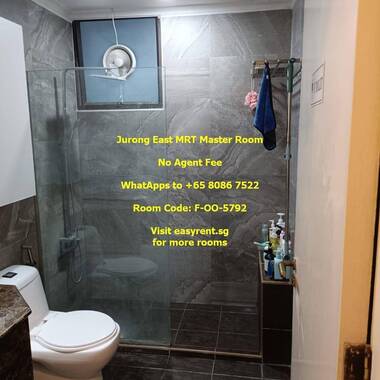 Jurong East MRT Master Room