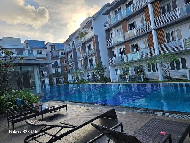Beautiful condo room for rent