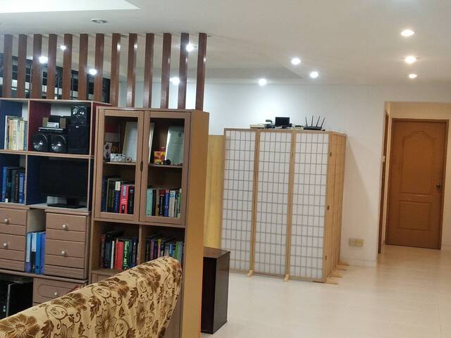 Room in Taman Jurong Rent to 1 more Male