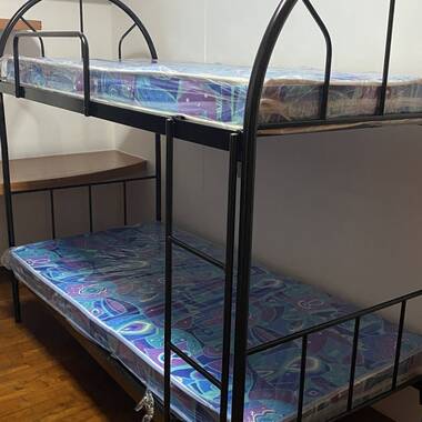 Sharing rooms for rental