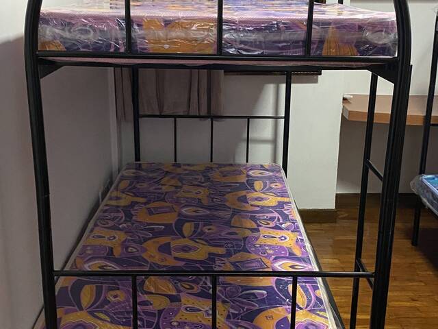 Sharing rooms for rental