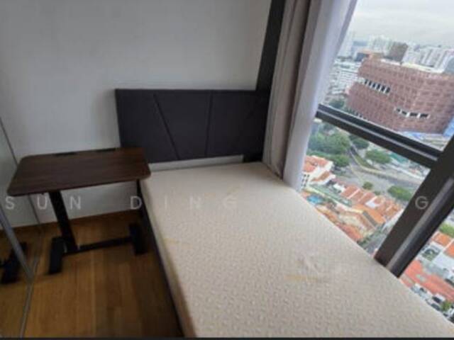 Multiple Rooms 5 mins Outram MRT for Rent