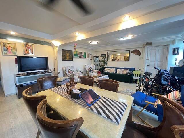 5-Room Unit @ Jalan Batu BLK 10! NO AGENT FEE!