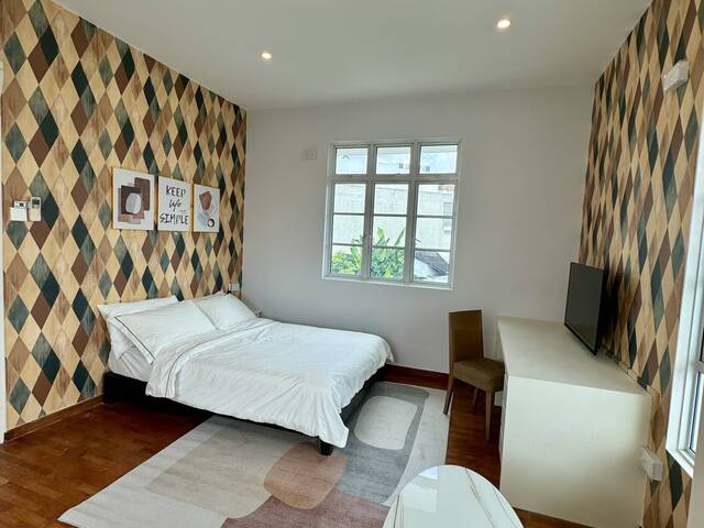 No Agent Fee No Owner Near MRT And Shopping Mall