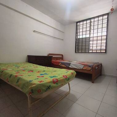 Affordable Stay in the City: Common Room Rental in Tiong Bahru Estate