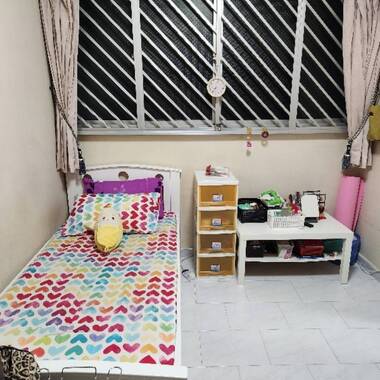 Bedroom Available At Toa Payoh With Good Facilities And Free Toiletries Supply