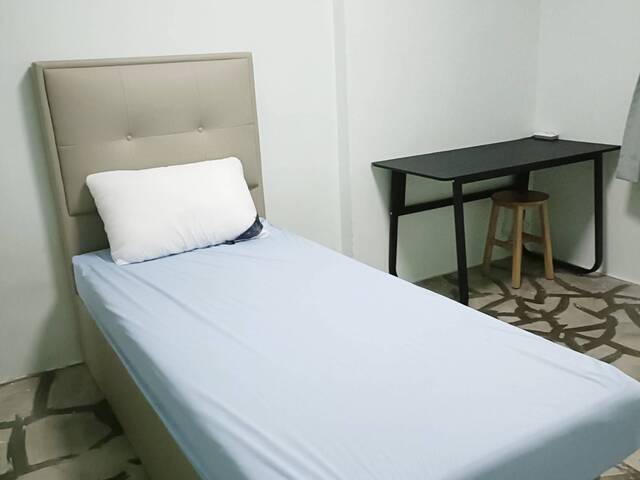 Spacious Common Room for Rent