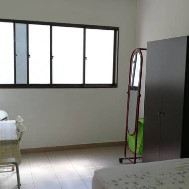 Large Common Room at Khatib