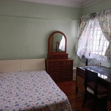 Near Pioneer MRT 5-room HDB High Level Common Room for Rent