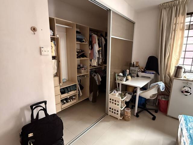 Room for rent in Tampines East