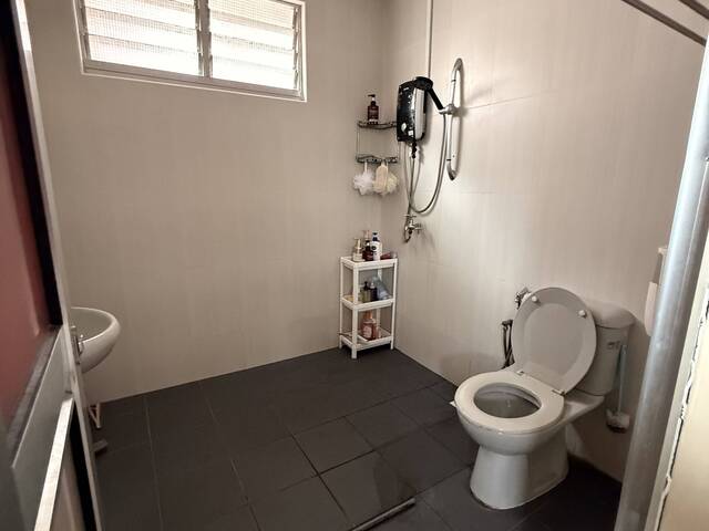 Room for rent in Tampines East