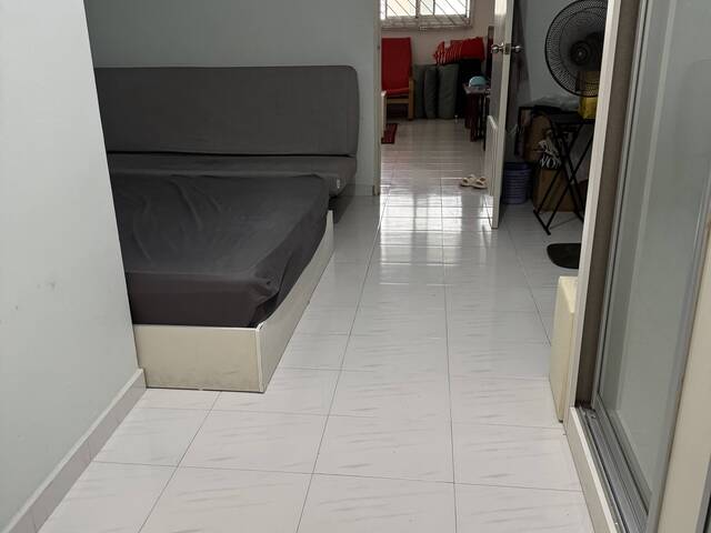 Masters bedroom single bed available