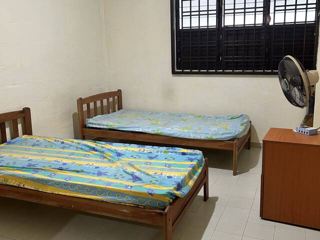 One common room for rent