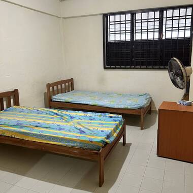 One common room for rent