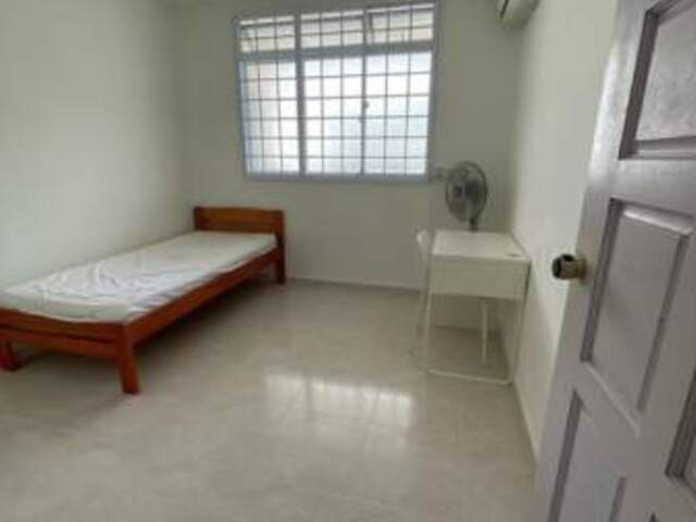 Kaki Bukit MRT Common Room For Rent