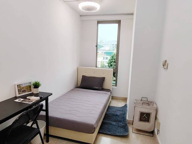 ✨ Maple Woods Common Room – 1 Pax Only, No Agent Fee ✨