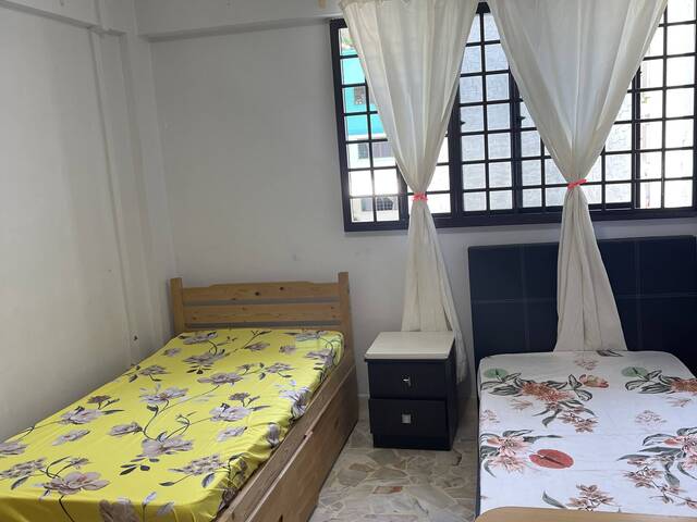 Female Room Available for Rent