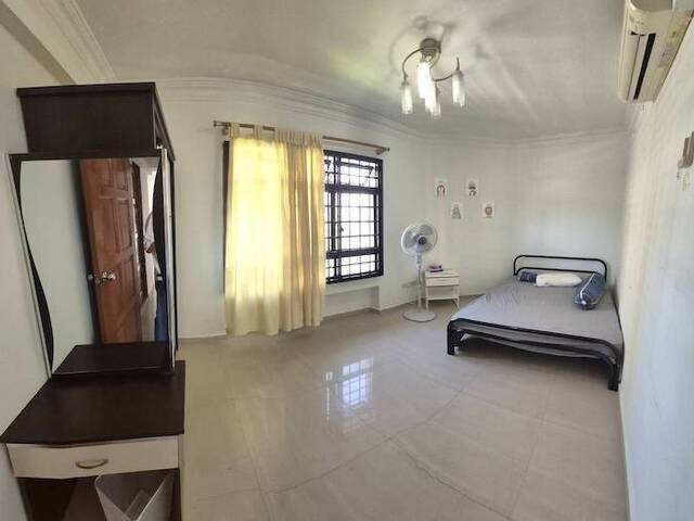 Master Room for Rent -> Redhill MRT