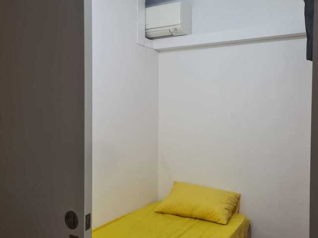 6 a small Air-con room w/out window , for Male Tenants only. 3 mins walk to Braddell mrt stn