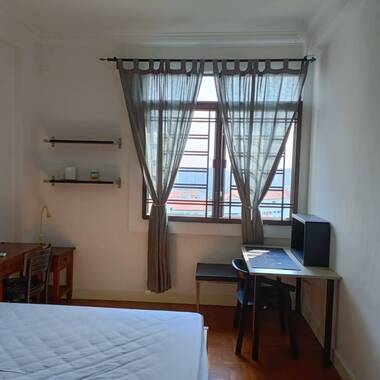 Private Condo Parc Oasis - Room Rental 2-4 mins walk to chinese garden MRT