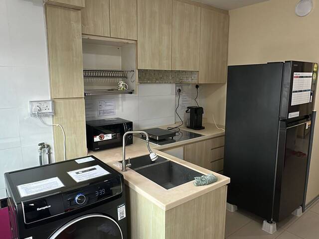 CBD Prime Location Room for Rent / 232 Bain St (Bugis/Rochor)